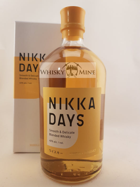 Fles Nikka Days Japanse Blended Whisky – 40% vol, 70 cl.